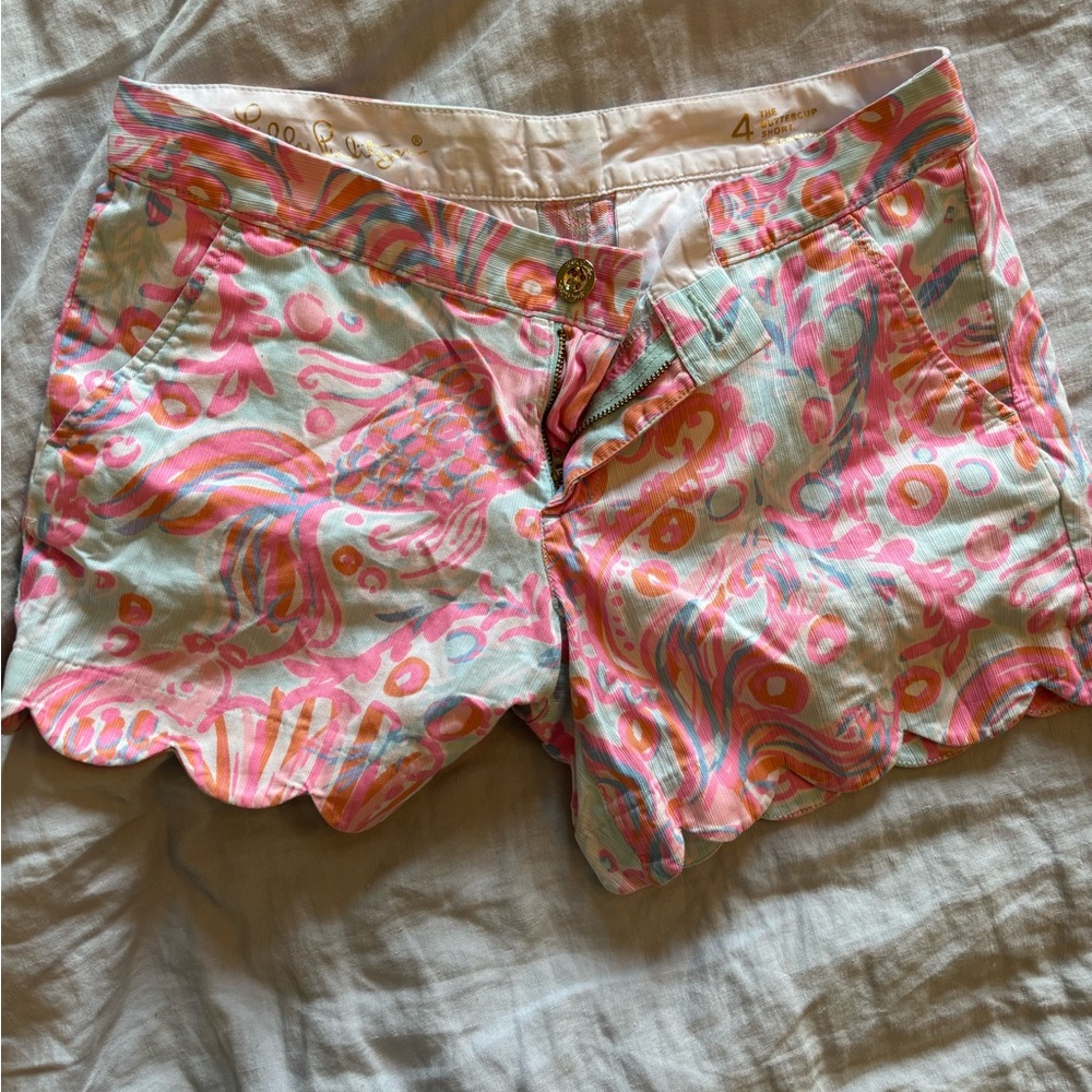 Lilly Pulitzer Women's Scalloped Shorts size 4